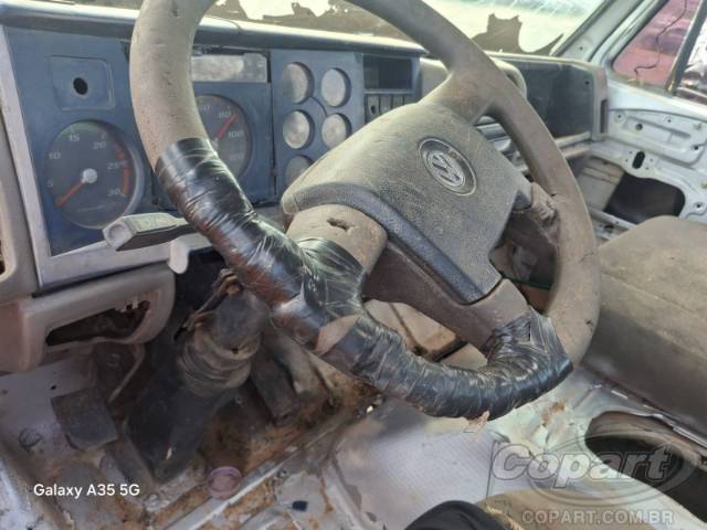 2006 VOLKSWAGEN WORKER 