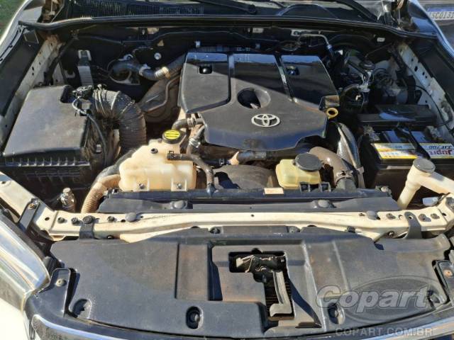 2016 TOYOTA HILUX CD 