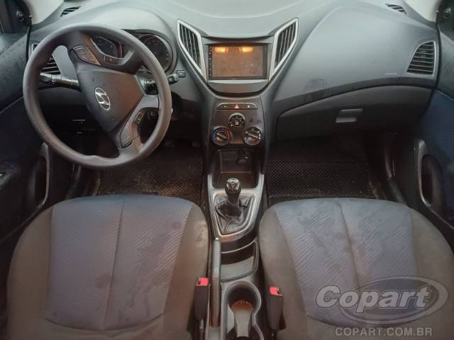 2014 HYUNDAI HB20S 