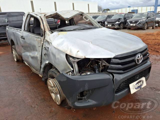 2019 TOYOTA HILUX CS 