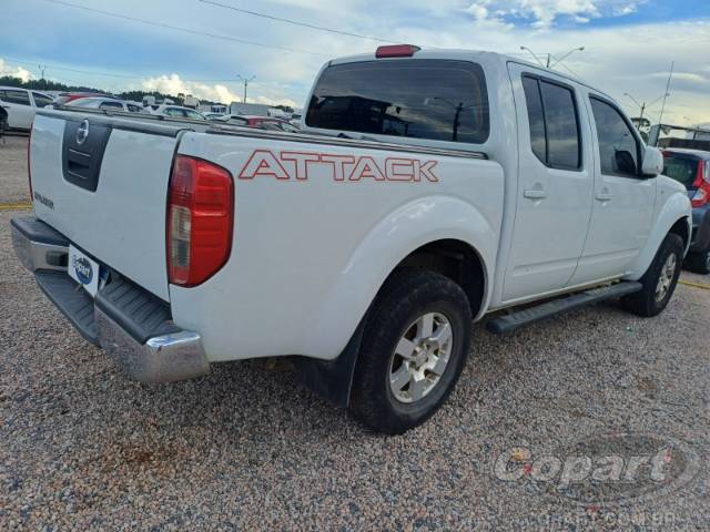 2015 NISSAN FRONTIER CD 
