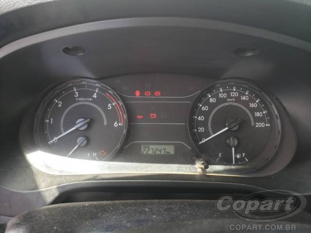 2019 TOYOTA HILUX CS 