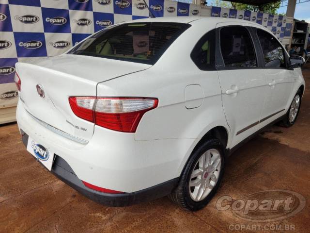 2015 FIAT GRAND SIENA 