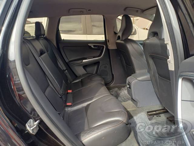 2016 VOLVO XC60 