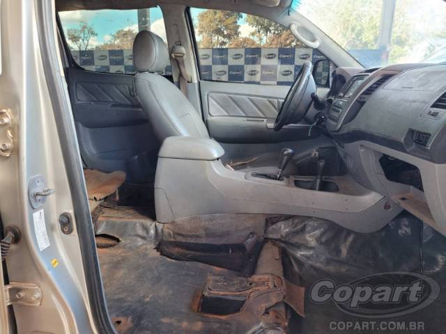 2011 TOYOTA HILUX CD 