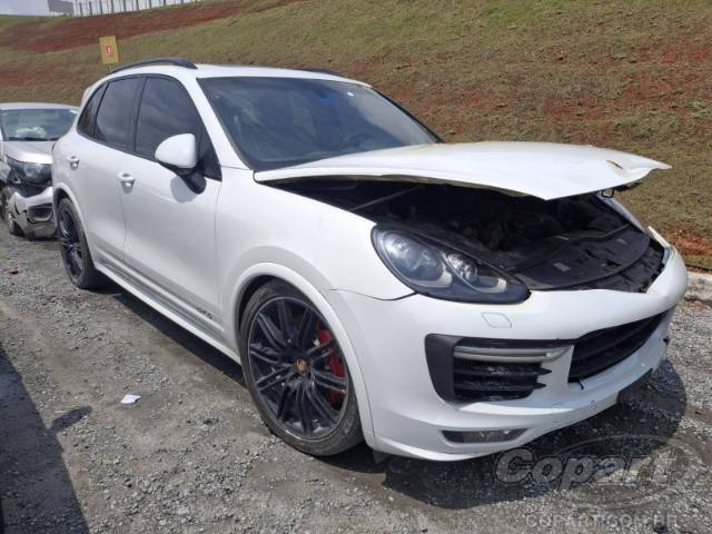 2016 PORSCHE CAYENNE 