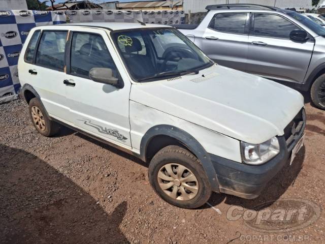2013 FIAT UNO 