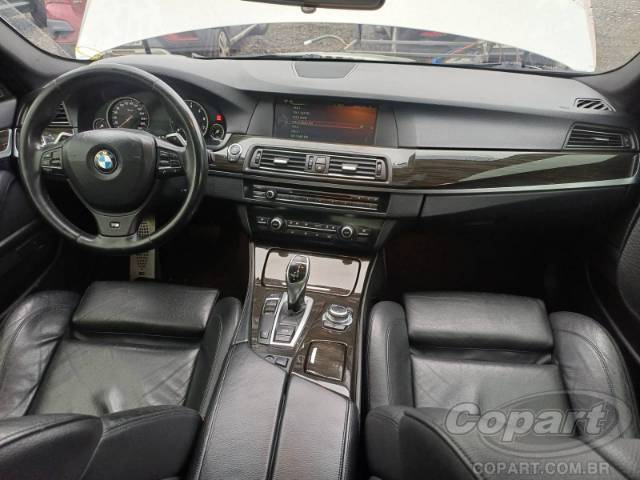 2013 BMW SERIE 5 