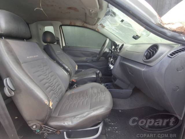 2011 VOLKSWAGEN SAVEIRO CE 