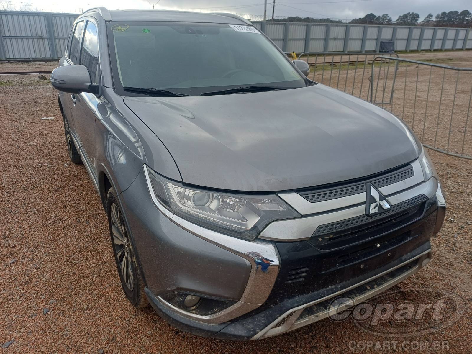Veículo Mitsubishi Outlander Mitsubishi Outlander 2019 2.0 16V MIVEC SUV 2019 em leilão