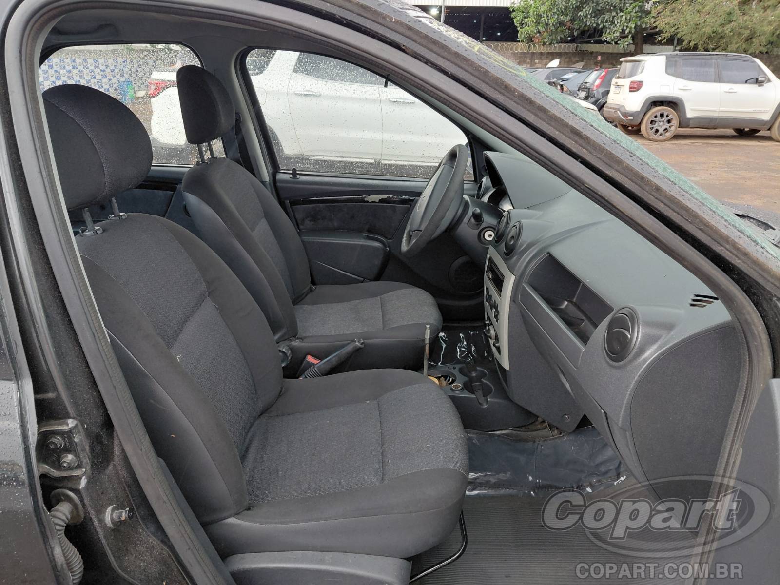 Foto 5: 2009 RENAULT LOGAN