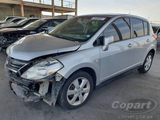 2013 NISSAN TIIDA 