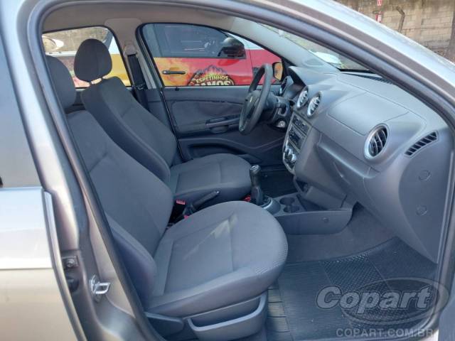 2011 VOLKSWAGEN VOYAGE 
