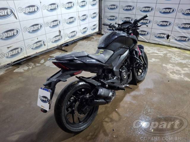 2025 BAJAJ DOMINAR 