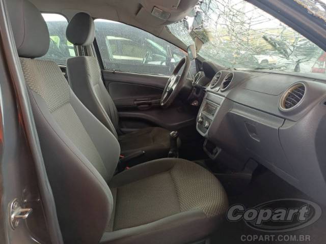 2011 VOLKSWAGEN GOL 
