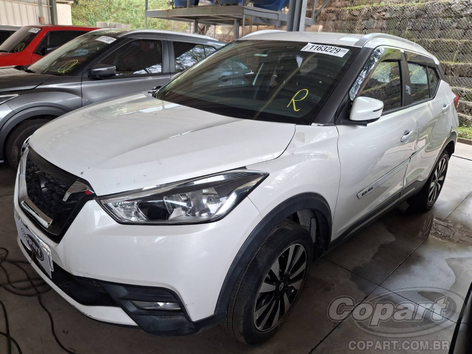 Foto 2: 2018 NISSAN KICKS