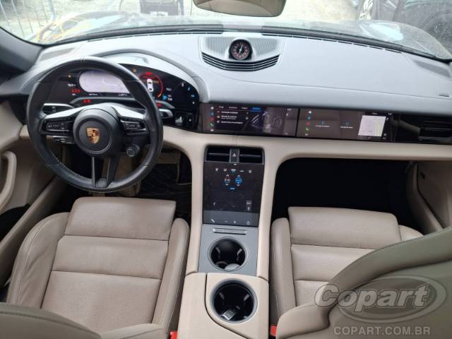 2022 PORSCHE TAYCAN 