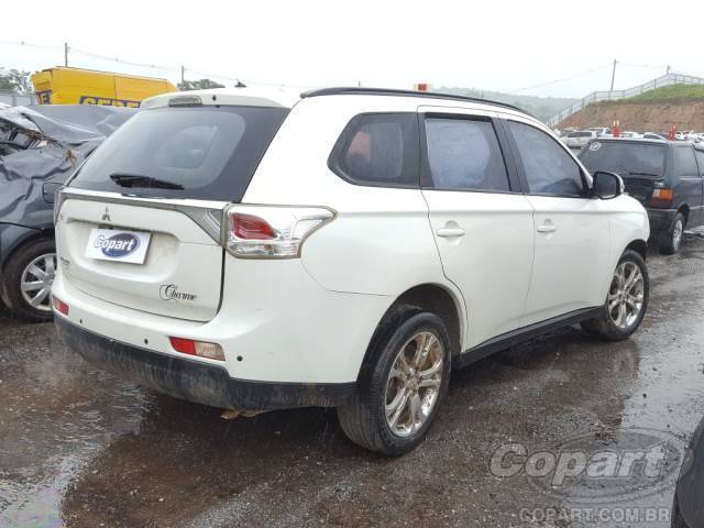 2015 MITSUBISHI OUTLANDER 