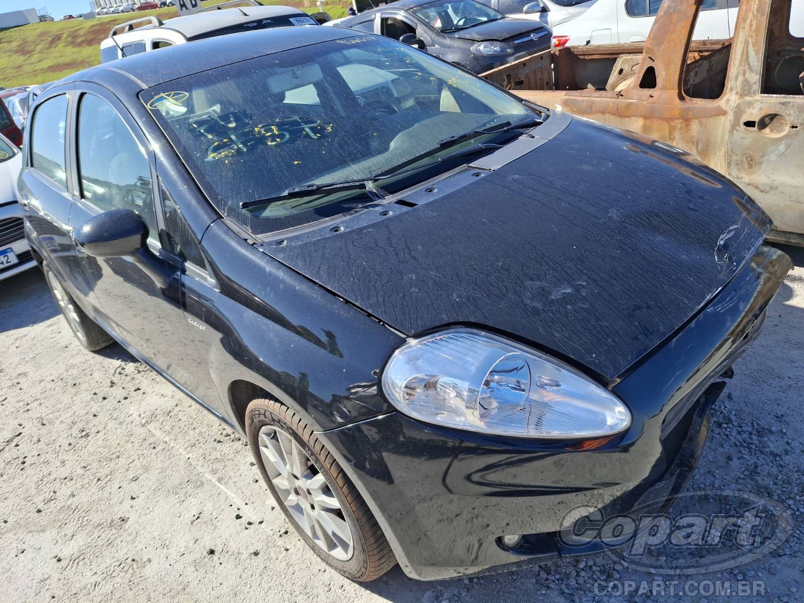 Veículo Fiat Punto Fiat Punto Essence Dualogic 1.6 16V 2011 Pequena Monta 2011 em leilão