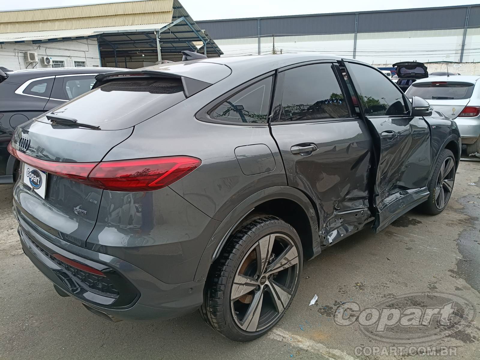 Foto 4: 2025 AUDI Q5 SPORTBACK