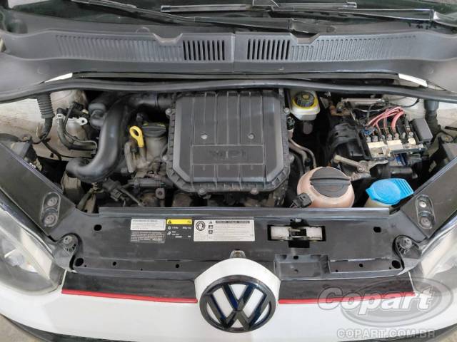 2015 VOLKSWAGEN UP 