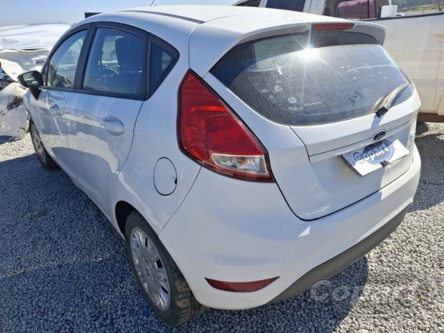 2015 FORD FIESTA 
