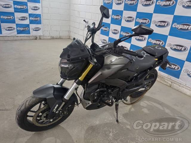 2025 BAJAJ DOMINAR 