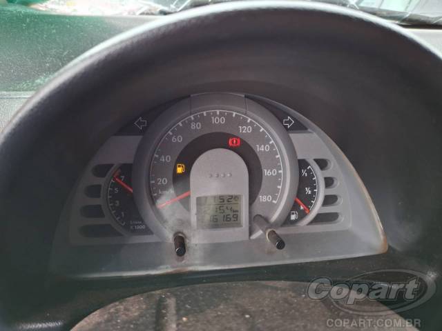 2004 VOLKSWAGEN FOX 