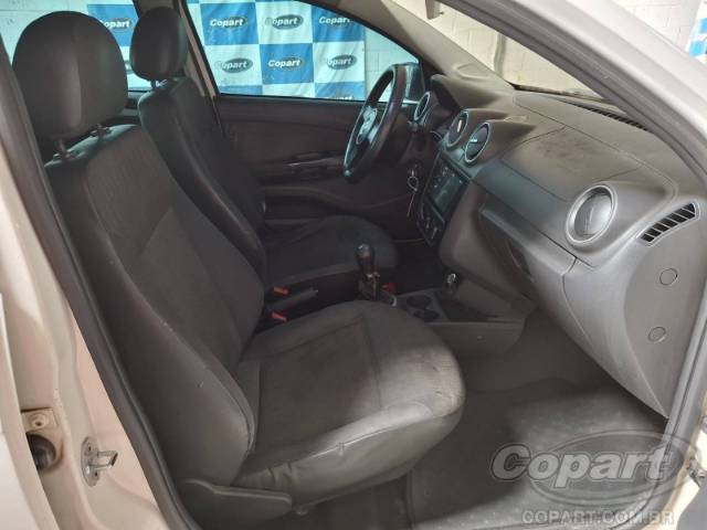 2013 VOLKSWAGEN GOL 