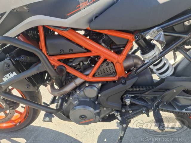 2025 KTM 390 DUKE 