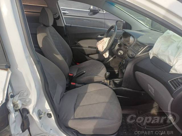 2017 HYUNDAI HB20S 