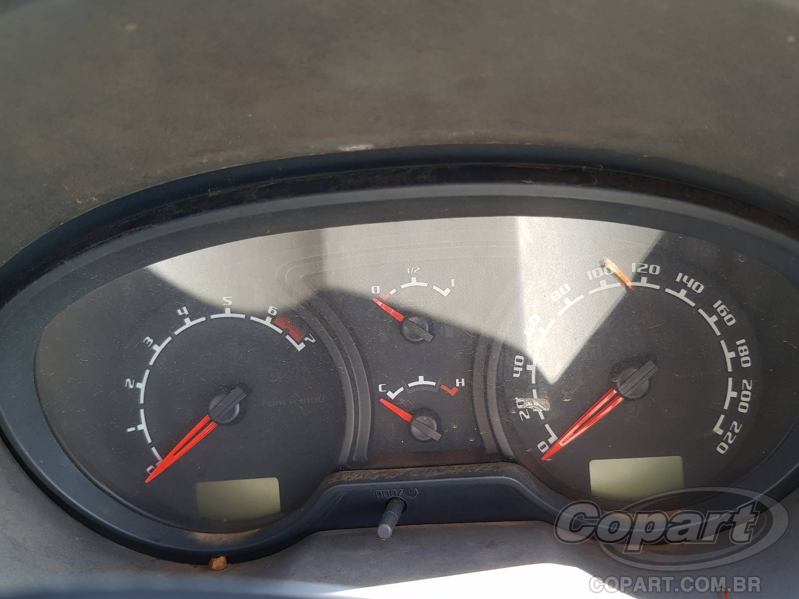 Foto 8 de 10: 2011 FORD ECOSPORT