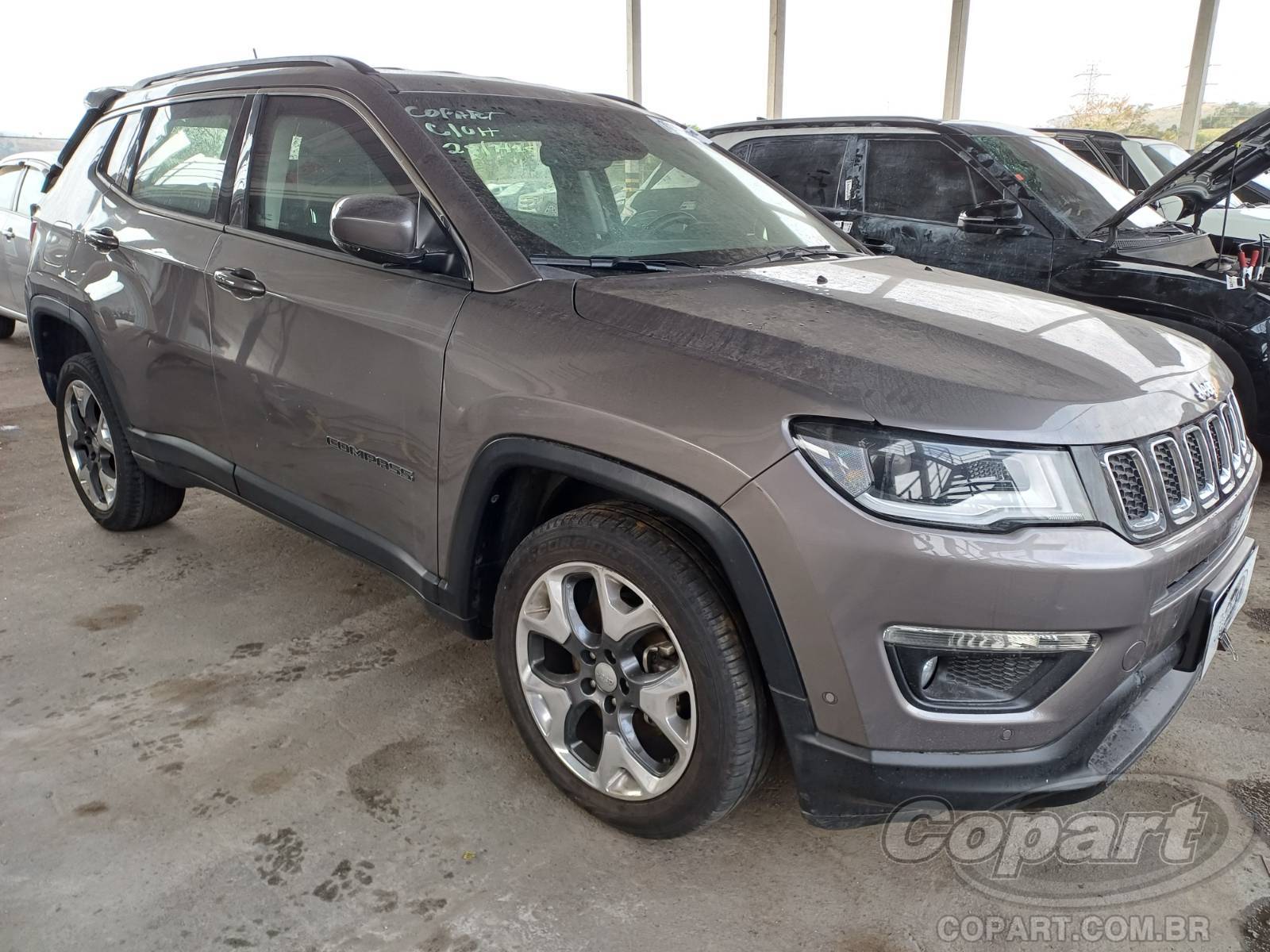 Veículo Fiat Compass JEEP COMPASS 2020 SUV Grandes 2020 em leilão