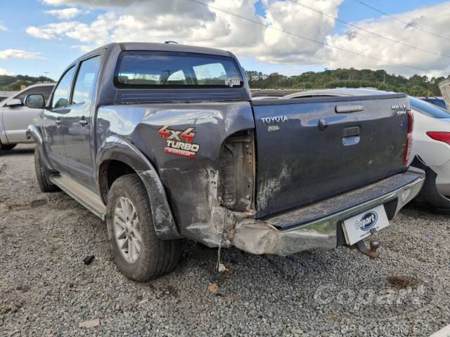 2013 TOYOTA HILUX CD 