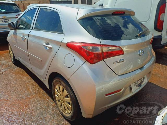 2014 HYUNDAI HB20 