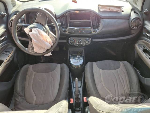 2015 FIAT UNO 