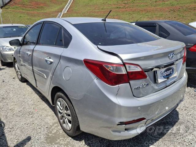 2016 HYUNDAI HB20S 