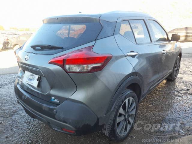 2018 NISSAN KICKS 