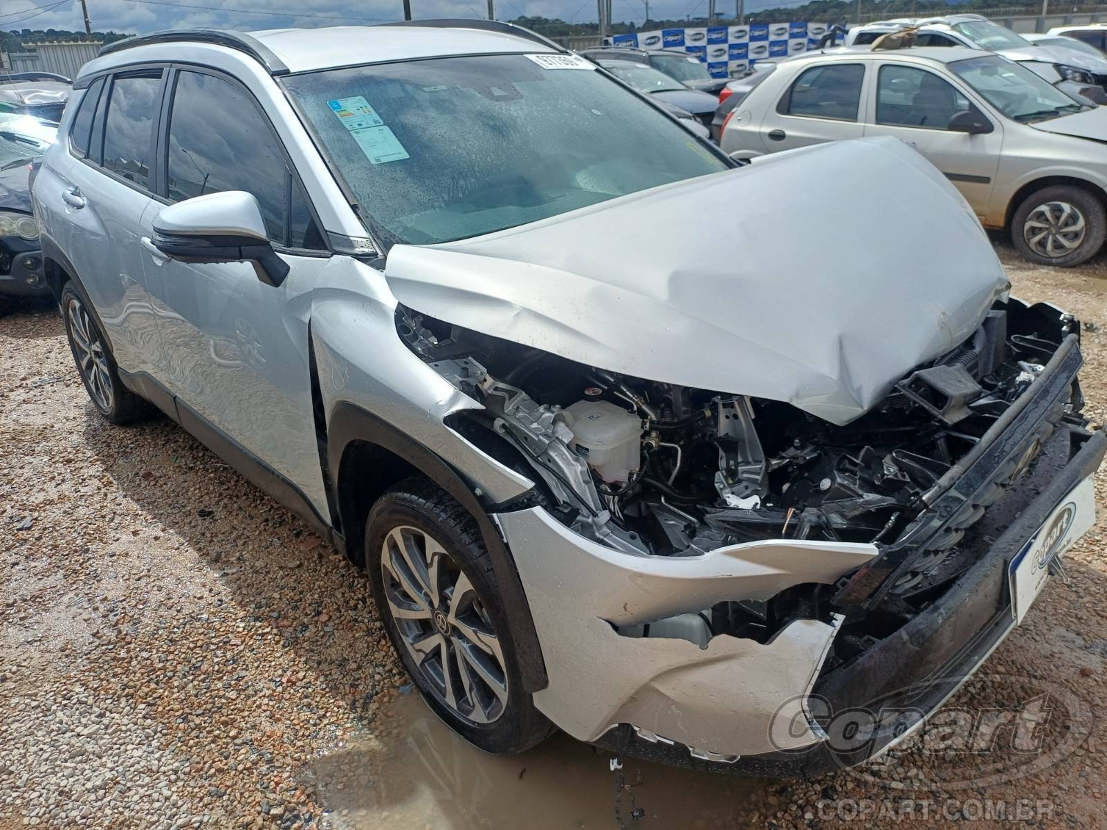 Veículo Toyota Corolla Toyota Corolla Cross XRE 2.0 16V 2024 Médio Dano Frontal 2024 em leilão