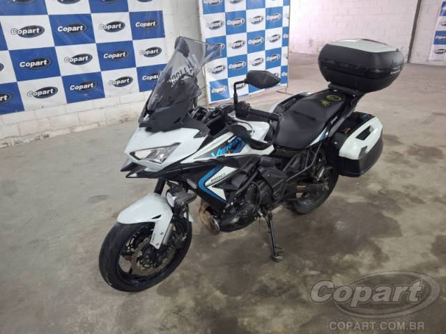 2025 KAWASAKI VERSYS 