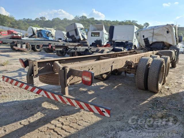 2015 FORD CARGO 2423 