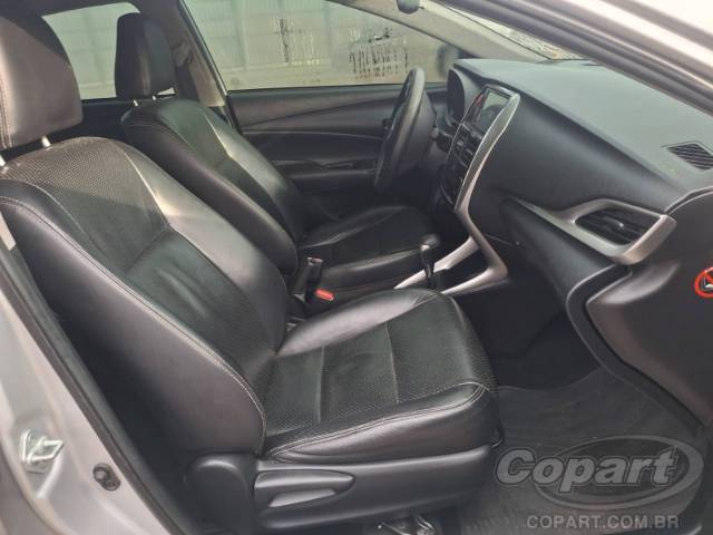 2022 TOYOTA YARIS SEDA 