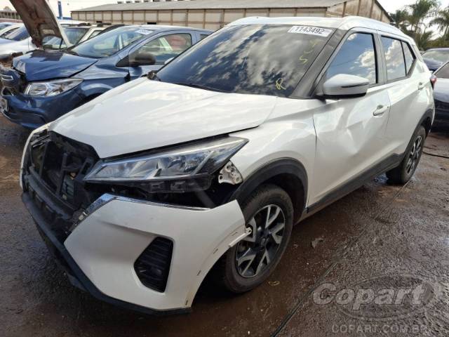 2024 NISSAN KICKS 