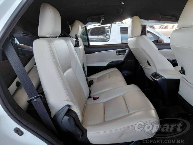2025 TOYOTA SW4 