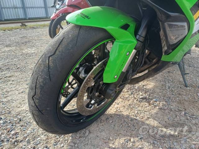 2025 KAWASAKI NINJA ZX-6R 