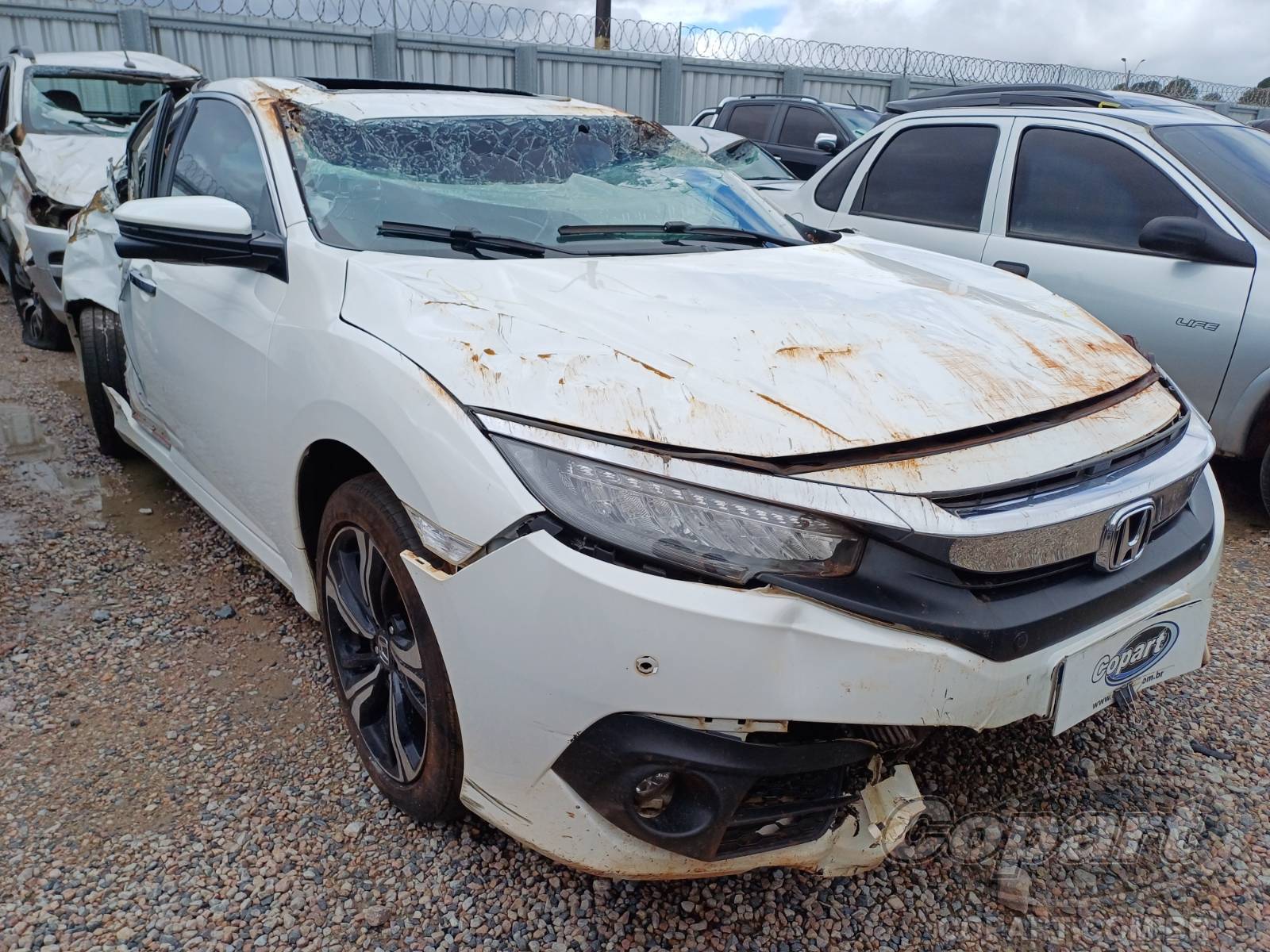 Veículo Honda Civic Honda Civic Touring 1.5 16V i-VTEC Turbo 2019 Colisão Média Monta 2019 em leilão