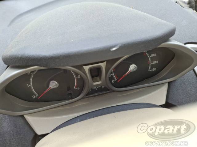 2011 FORD FIESTA SEDAN 