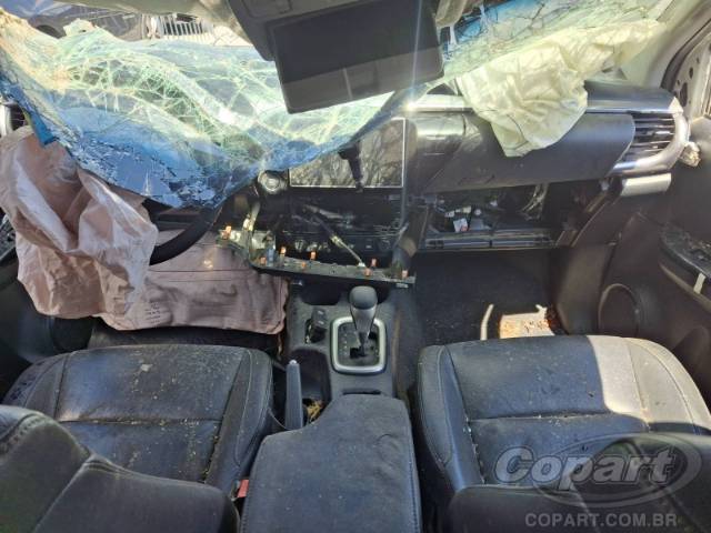 2017 TOYOTA HILUX CD 