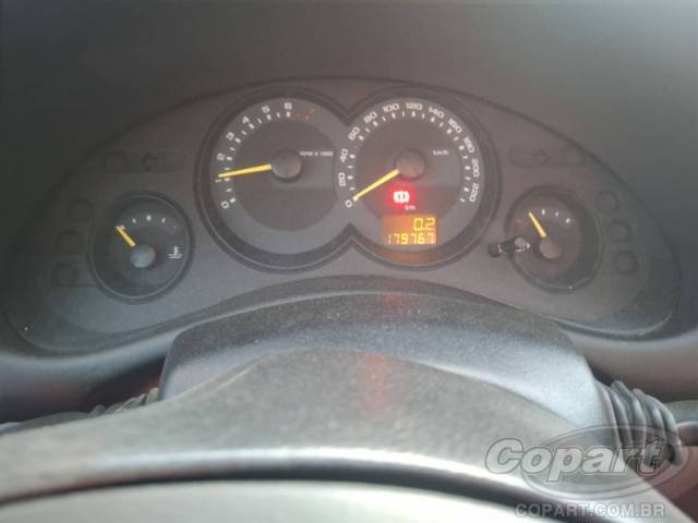 2011 CHEVROLET CLASSIC 