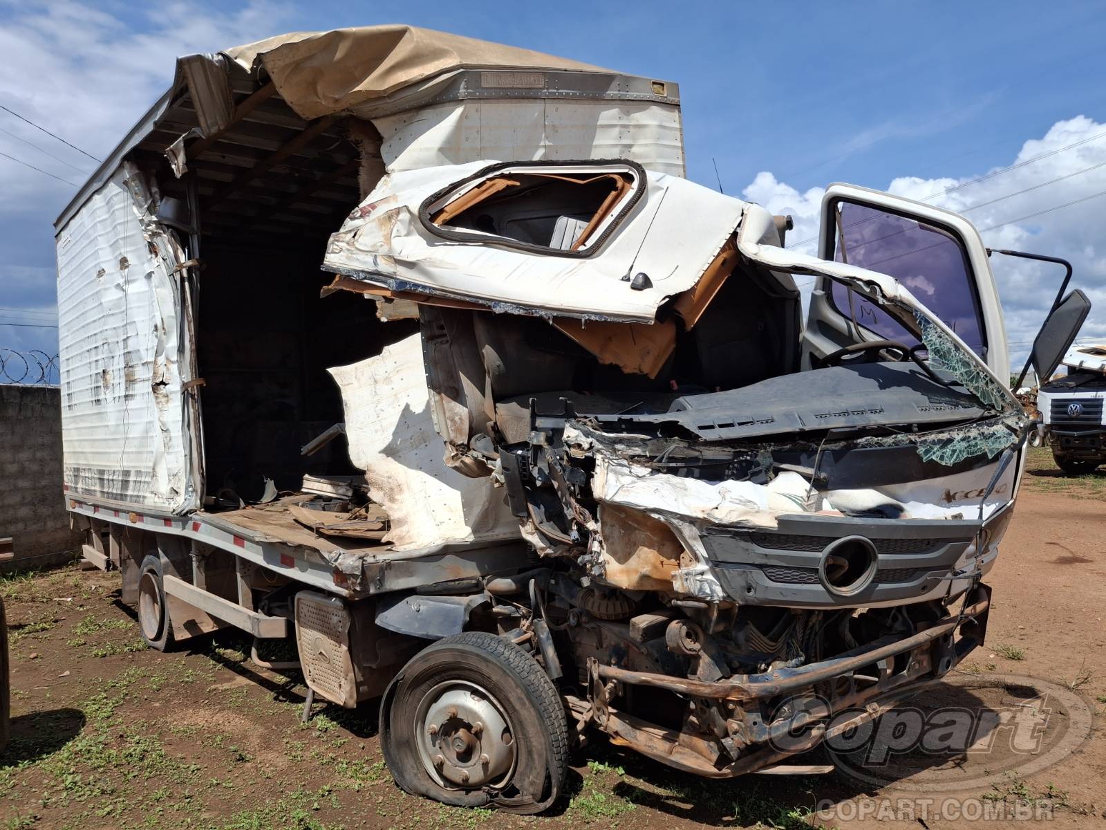 Mercedes-Benz Accelo 2013